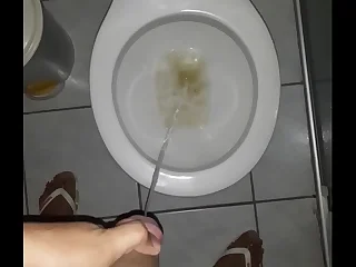 Aquela boa mijada após uma boa foda ... made in Piauí
